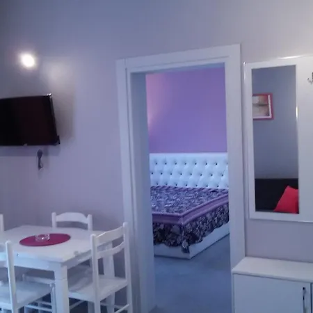 La Cigale 아파트 Radhimë