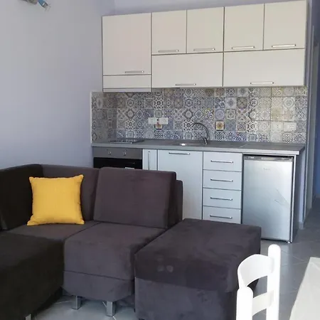 La Cigale Appartement Radhimë